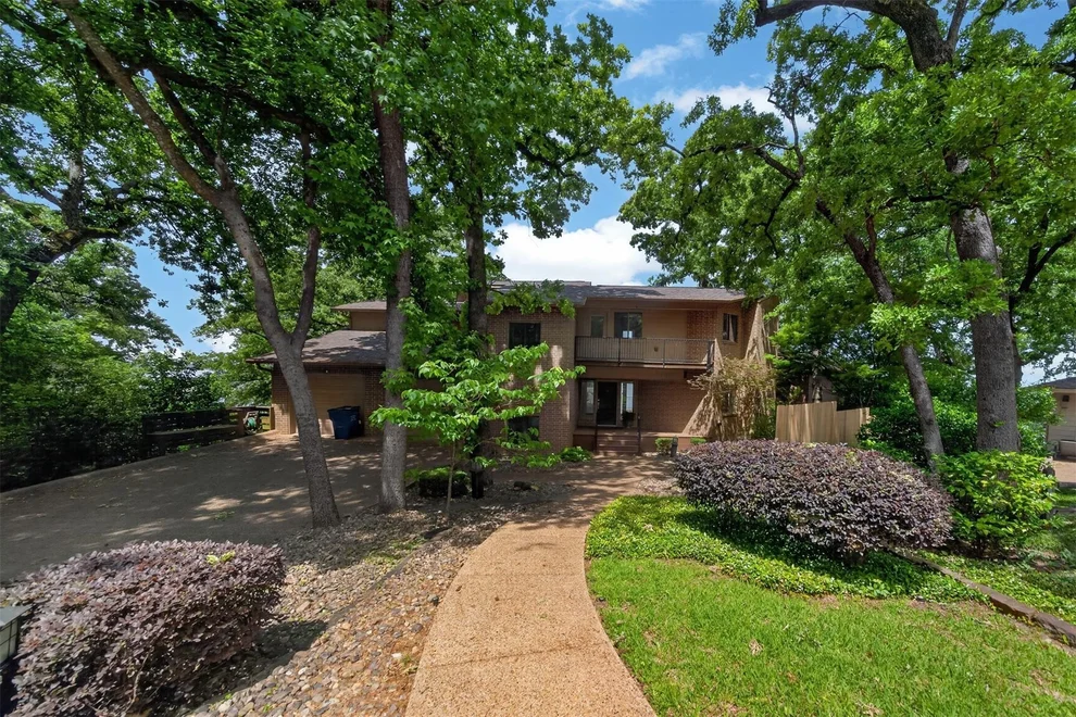 Unit for sale at 20998 Kiva Circle, Flint, TX 75762