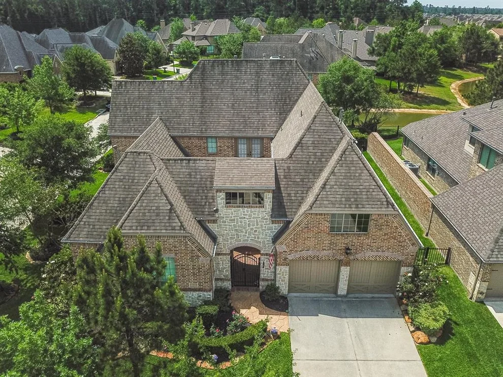 Unit for sale at 3 Kayak Ridge Drive, Spring, TX 77389