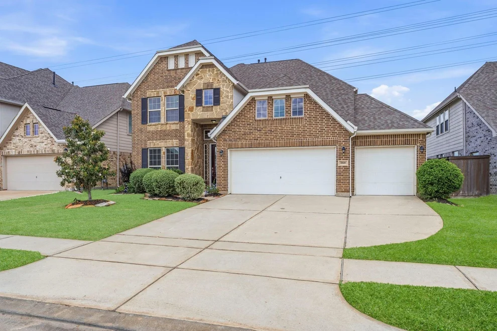 Unit for sale at 7618 Trailing Oaks Drive, Spring, TX 77379