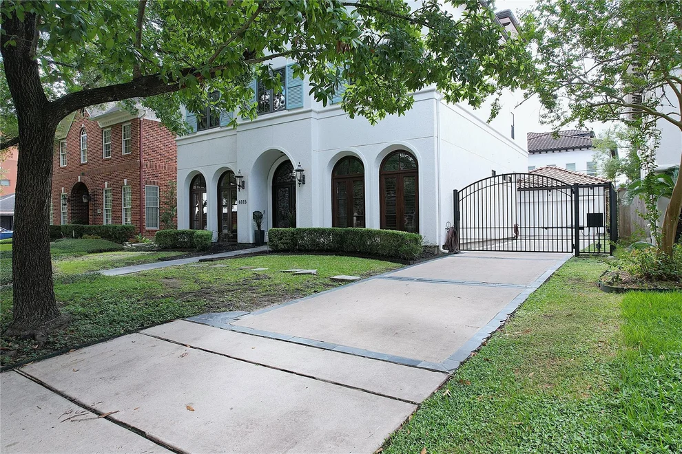 Unit for sale at 6015 Floyd Street, Houston, TX 77007