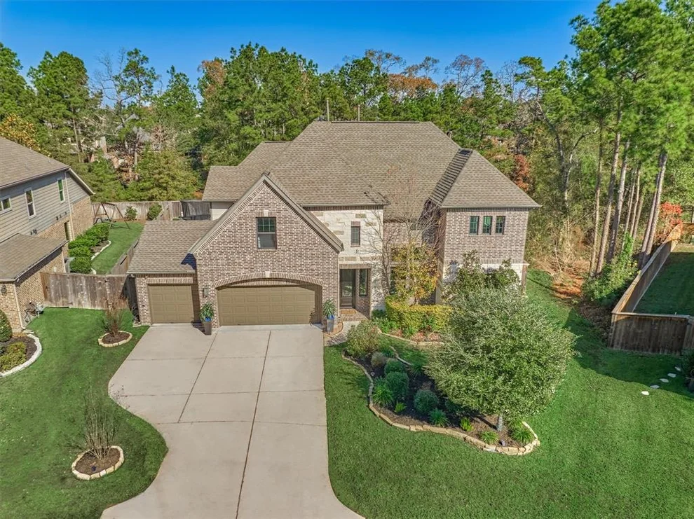 Unit for sale at 129 Hunter Hollow Place, Montgomery, TX 77316