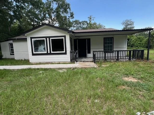 Unit for sale at 4048 N Oak Forest Drive, Conroe, TX 77303