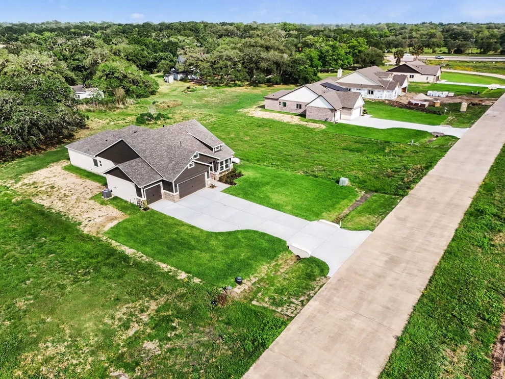 Unit for sale at 16 Cattle Drive, Bay City, TX 77414