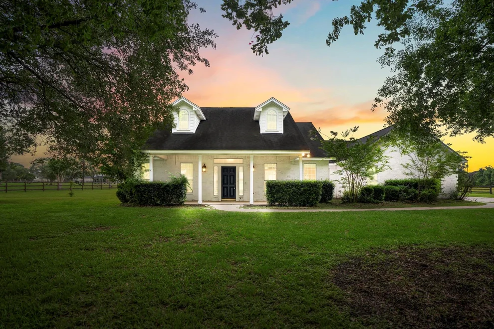 Unit for sale at 11027 Spell Road, Tomball, TX 77375