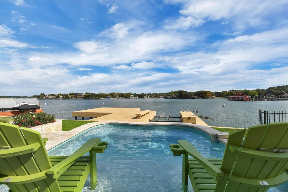 Unit for sale at 11 Villas Ways Drive, Conroe, TX 77356