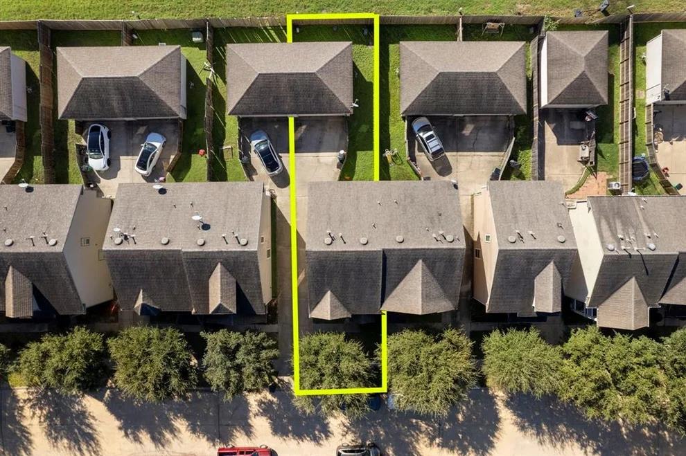Unit for sale at 16835 Mammoth Springs Drive, Houston, TX 77095