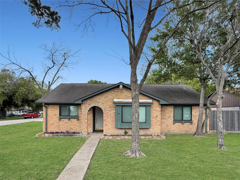 Unit for sale at 11142 Hayslip Lane, Houston, TX 77041