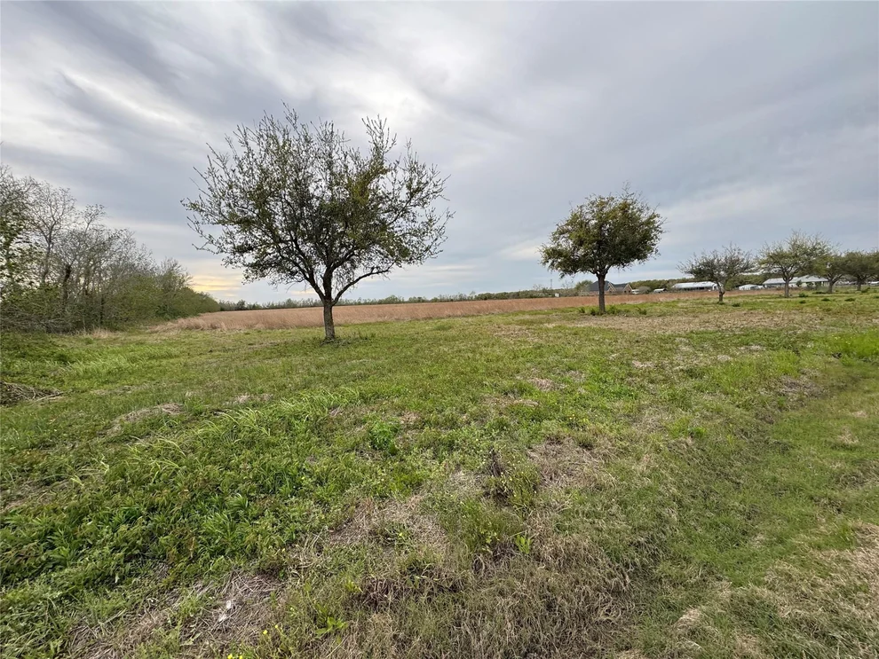 Unit for sale at 02 County Road 46, Danbury, TX 77534