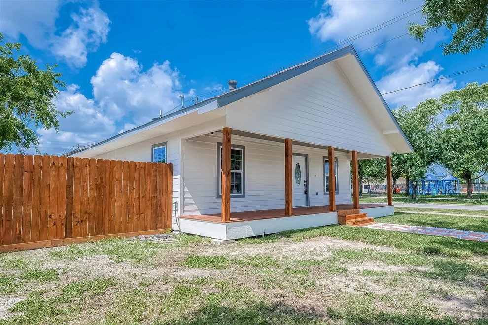 Unit for sale at 6602 Avenue F, Houston, TX 77011