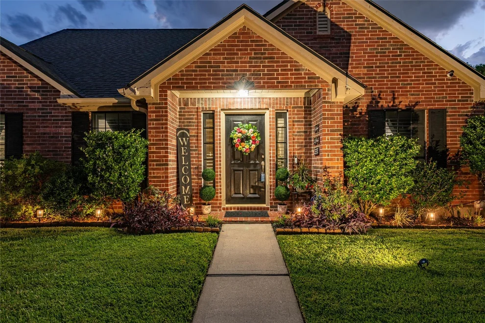 Unit for sale at 507 Clear Creek Meadows Drive, League City, TX 77573