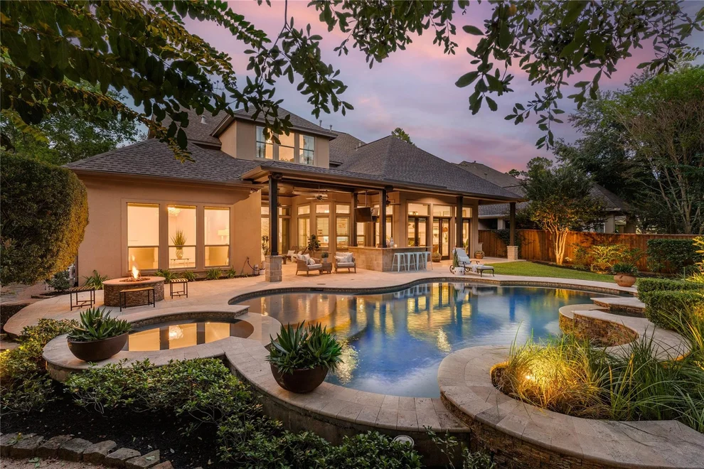 Unit for sale at 19 Strawberry Canyon Place, The Woodlands, TX 77382