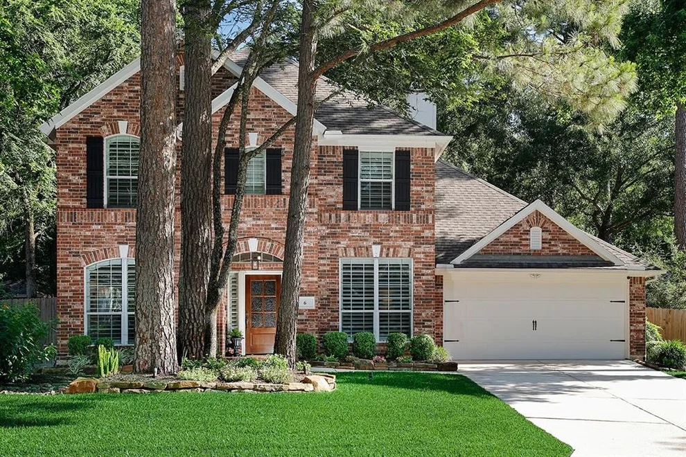 Unit for sale at 6 Sedgewick Place, The Woodlands, TX 77382