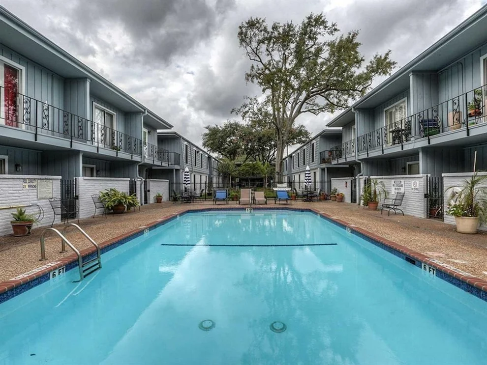 Unit for sale at 1901 S Voss Road, Houston, TX 77057