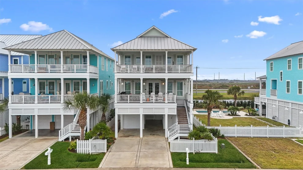 Unit for sale at 11418 Starfish Lane, Galveston, TX 77554