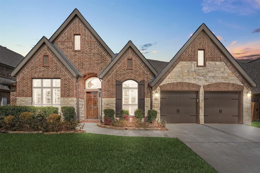 Unit for sale at 3932 Pinecrest Peak Drive, Spring, TX 77386