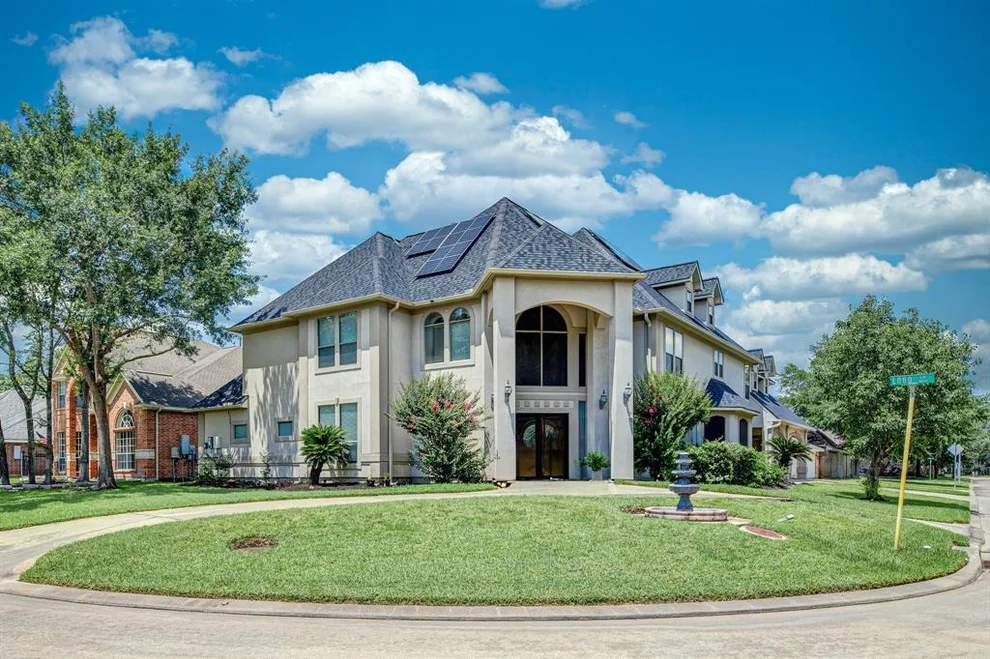 Unit for sale at 16206 Lobo Lane, Spring, TX 77379