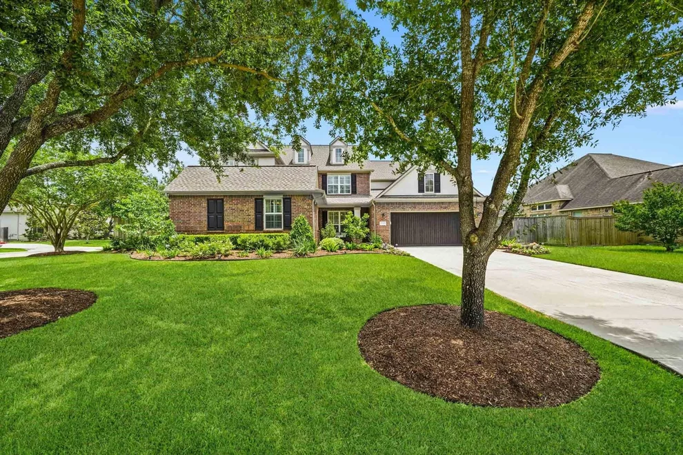 Unit for sale at 17610 Strackfield Lane, Tomball, TX 77377