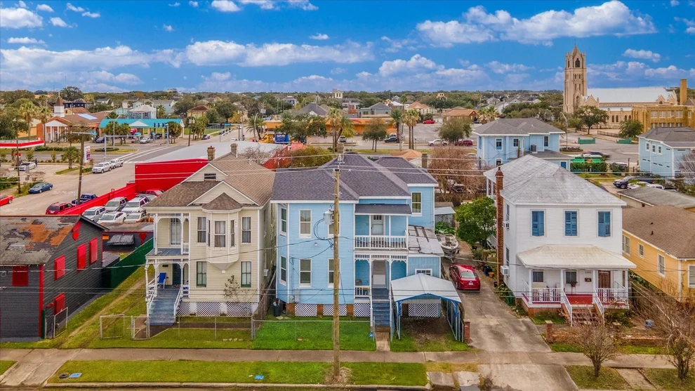 Unit for sale at 3309 Sealy Street, Galveston, TX 77550