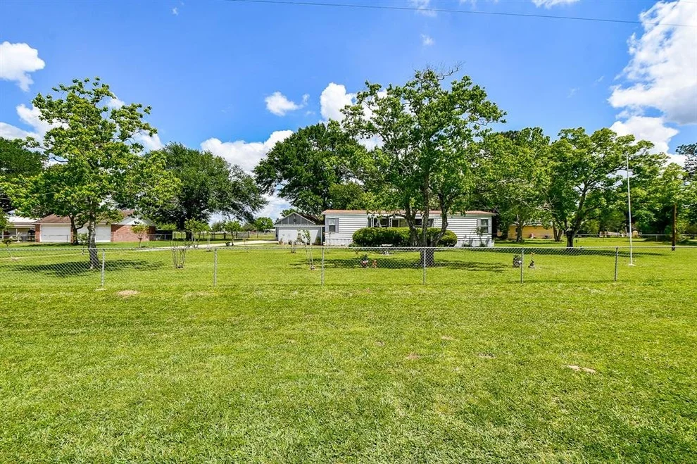 Unit for sale at 36226 Lomax Road, Brookshire, TX 77423