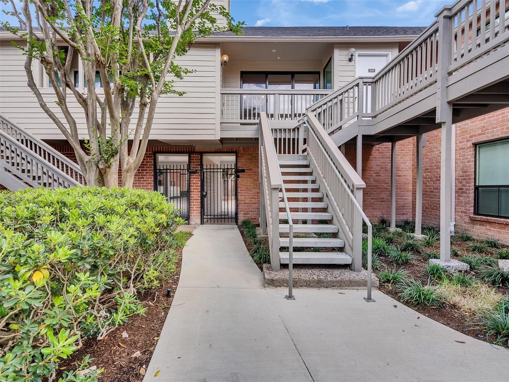 Unit for sale at 2829 Timmons Lane, Houston, TX 77027