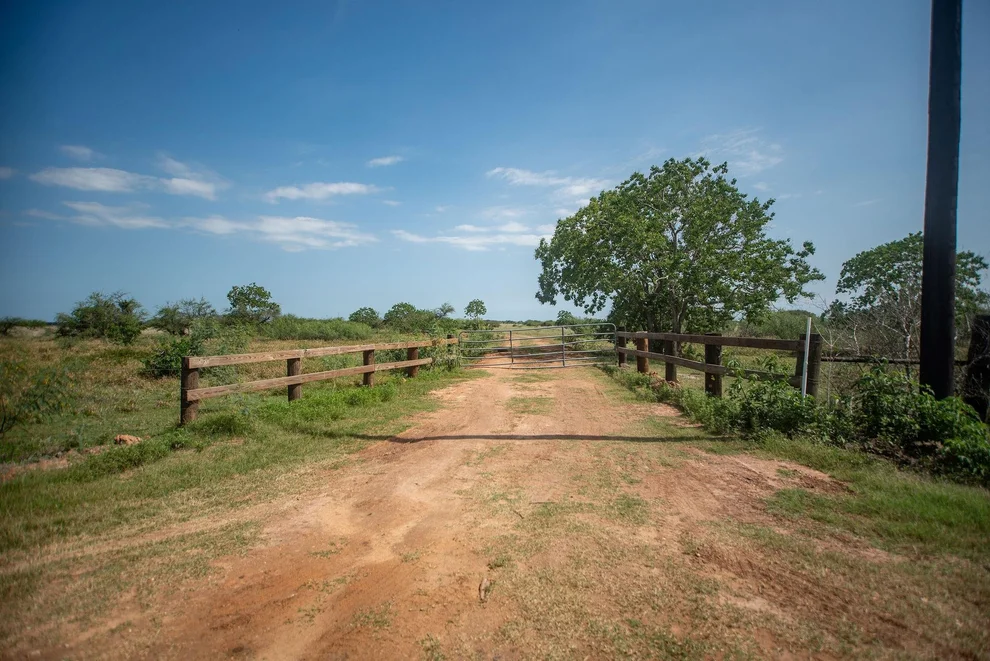 Unit for sale at 610 County Road 303, Port Lavaca, TX 77979
