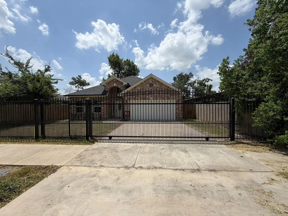 Unit for sale at 9426 Nyssa Street, Houston, TX 77078
