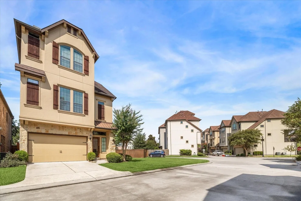 Unit for sale at 2726 Kings Retreat Circle, Kingwood, TX 77345