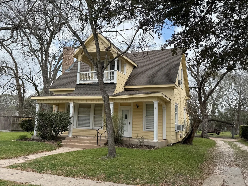 Unit for sale at 208 E State Street, Eagle Lake, TX 77434