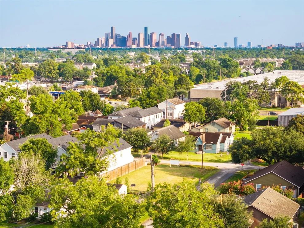 Unit for sale at 4420 Ashland Street, Houston, TX 77018