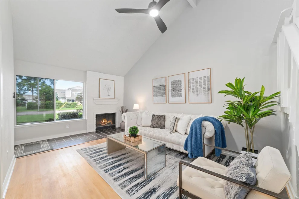 Unit for sale at 12111 Bob White Drive, Houston, TX 77035