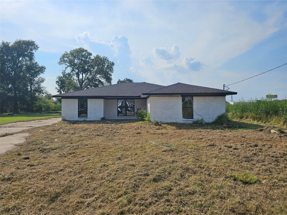 Unit for sale at 117 Ilfrey Street, Baytown, TX 77520