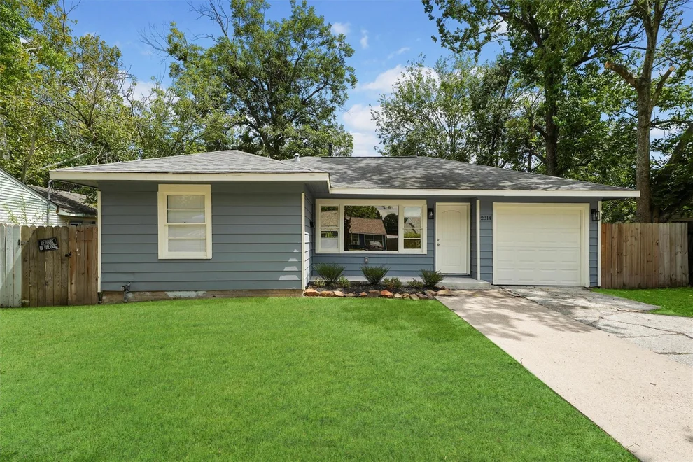 Unit for sale at 2314 Thomas Avenue, Pasadena, TX 77506
