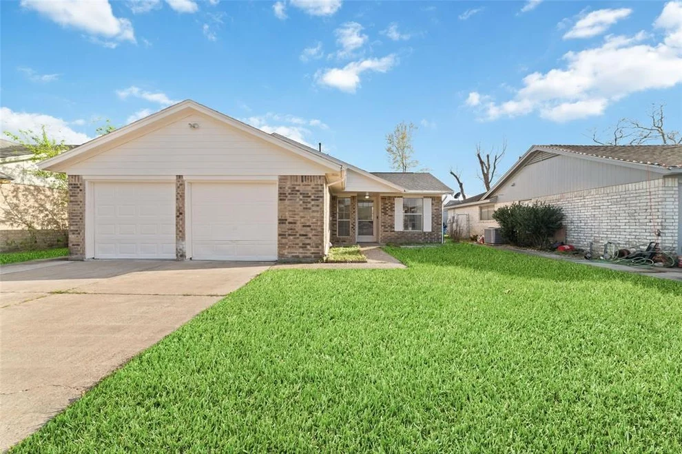 Unit for sale at 1406 Sigma Street, Pasadena, TX 77504