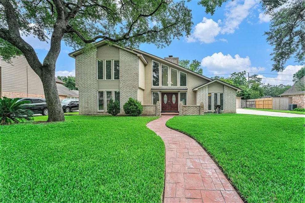 Unit for sale at 11607 Leaning Pine Drive, Houston, TX 77070