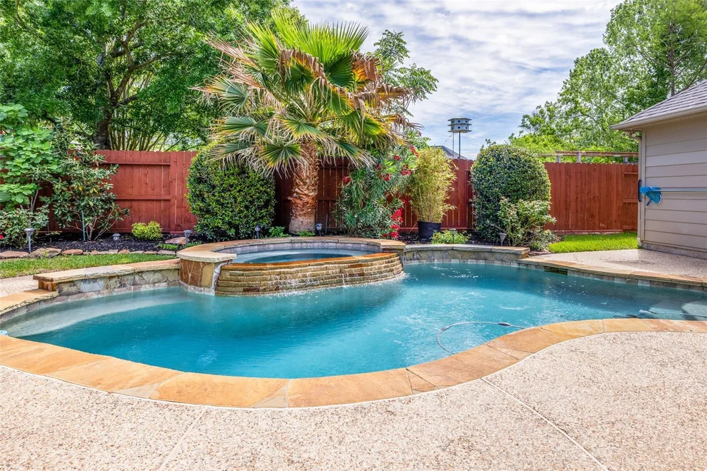 Unit for sale at 12519 Aliso Bend Lane, Houston, TX 77041