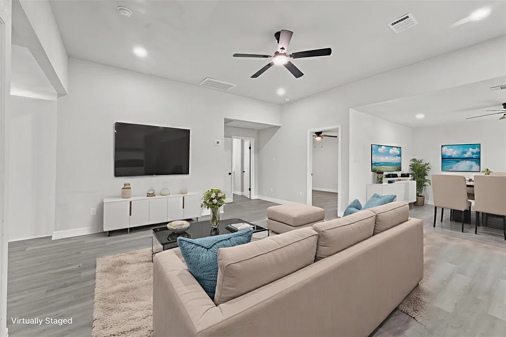 Unit for sale at 1615 Hiller Street, Houston, TX 77015