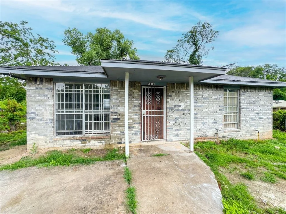 Unit for sale at 5417 Glen Nook Drive, Houston, TX 77016