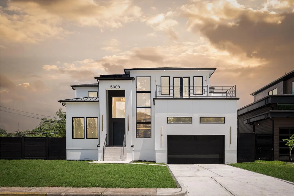Unit for sale at 5008 Holt Street, Bellaire, TX 77401