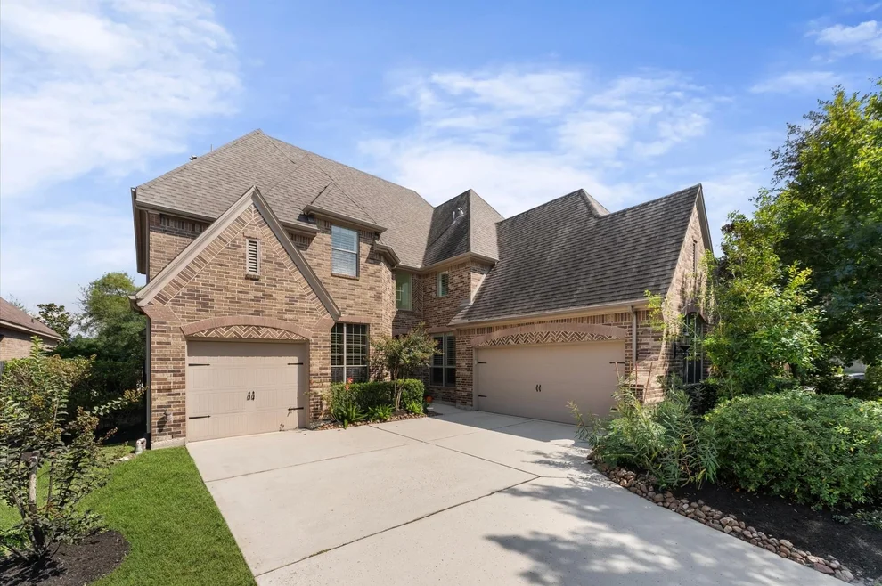 Unit for sale at 203 Greylake Place, The Woodlands, TX 77354