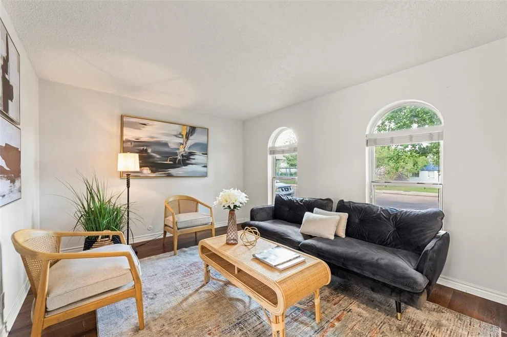 Unit for sale at 8101 Amelia Road, Houston, TX 77055