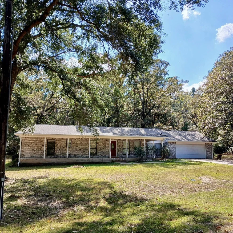 Unit for sale at 220 B H Carroll, Trinity, TX 75862