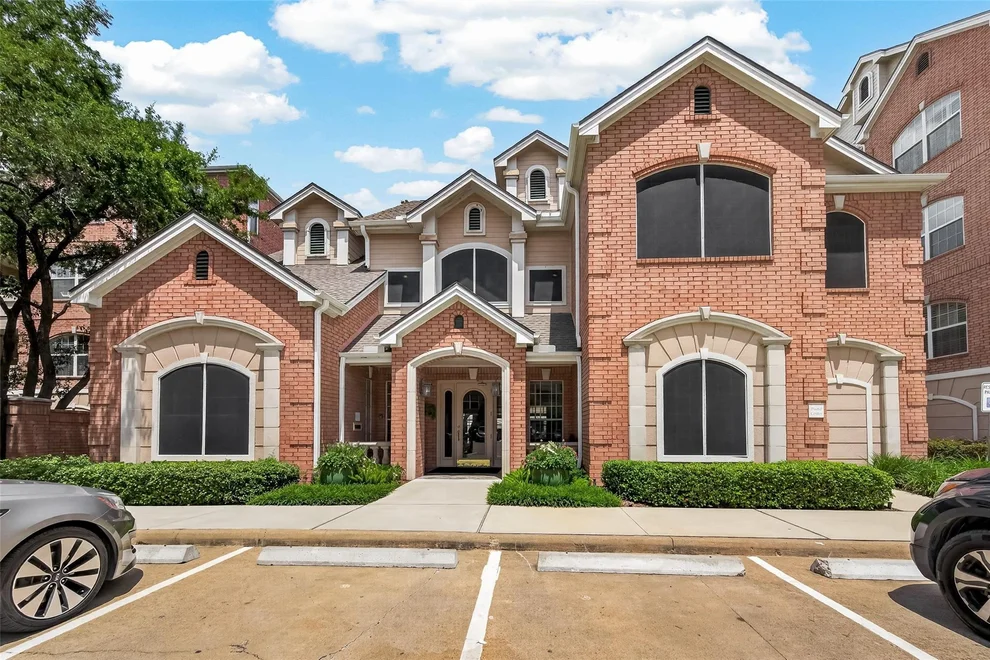 Unit for sale at 2111 Welch Street, Houston, TX 77019