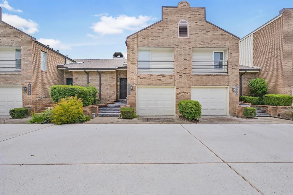Unit for sale at 2336 Fairwind Road, Houston, TX 77062