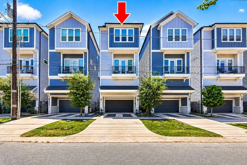 Unit for sale at 1220 W 21st Street, Houston, TX 77008