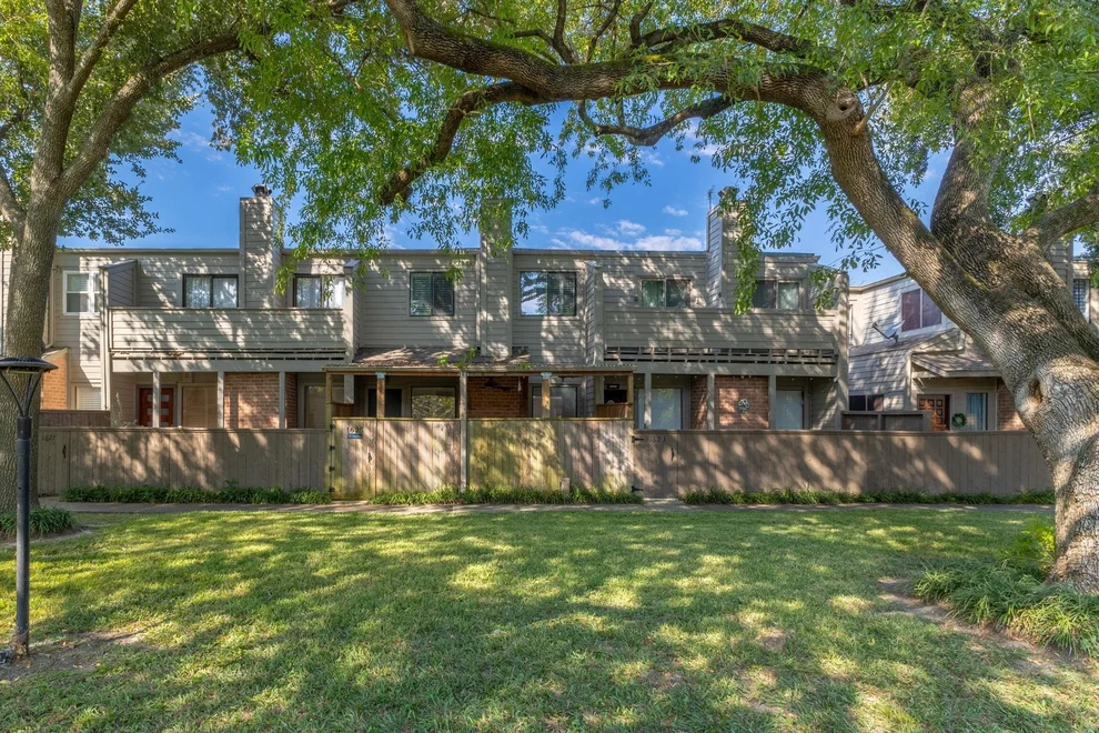 Unit for sale at 1625 Prairie Grove Drive, Houston, TX 77077