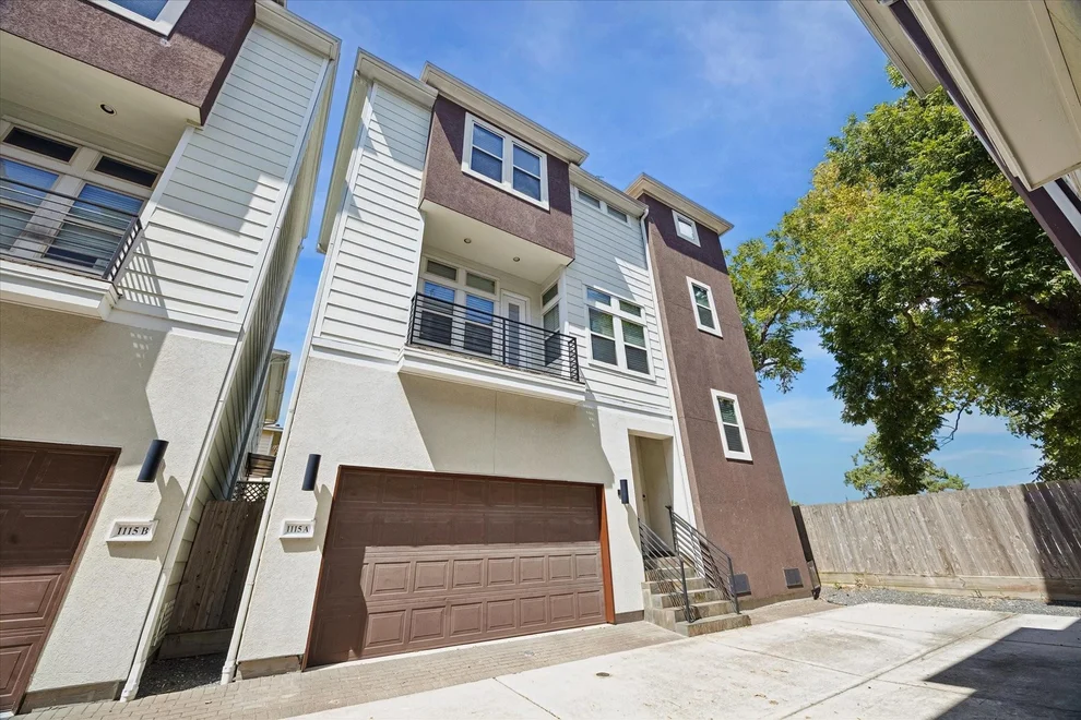 Unit for sale at 1115 W 18th Street, Houston, TX 77008