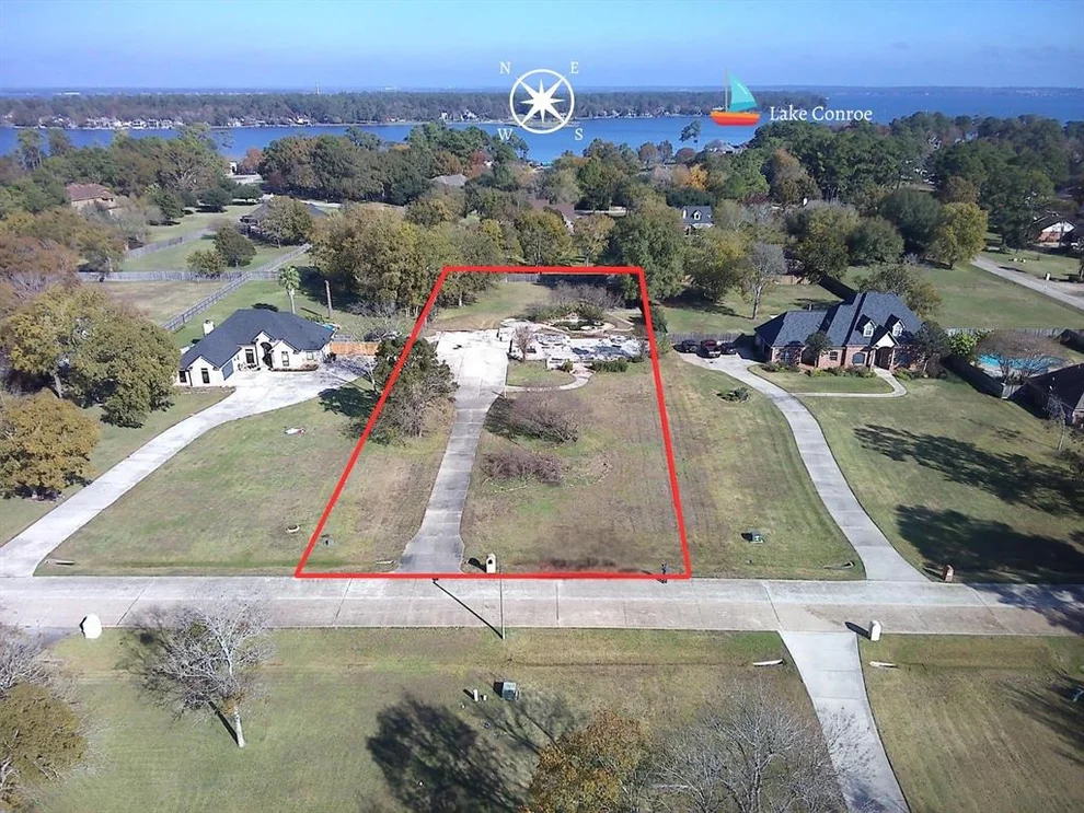 Unit for sale at 724 Mountain View Drive, Montgomery, TX 77356