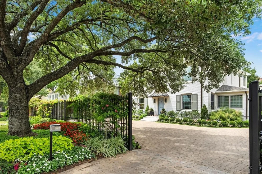 Unit for sale at 3002 San Felipe Street, Houston, TX 77019