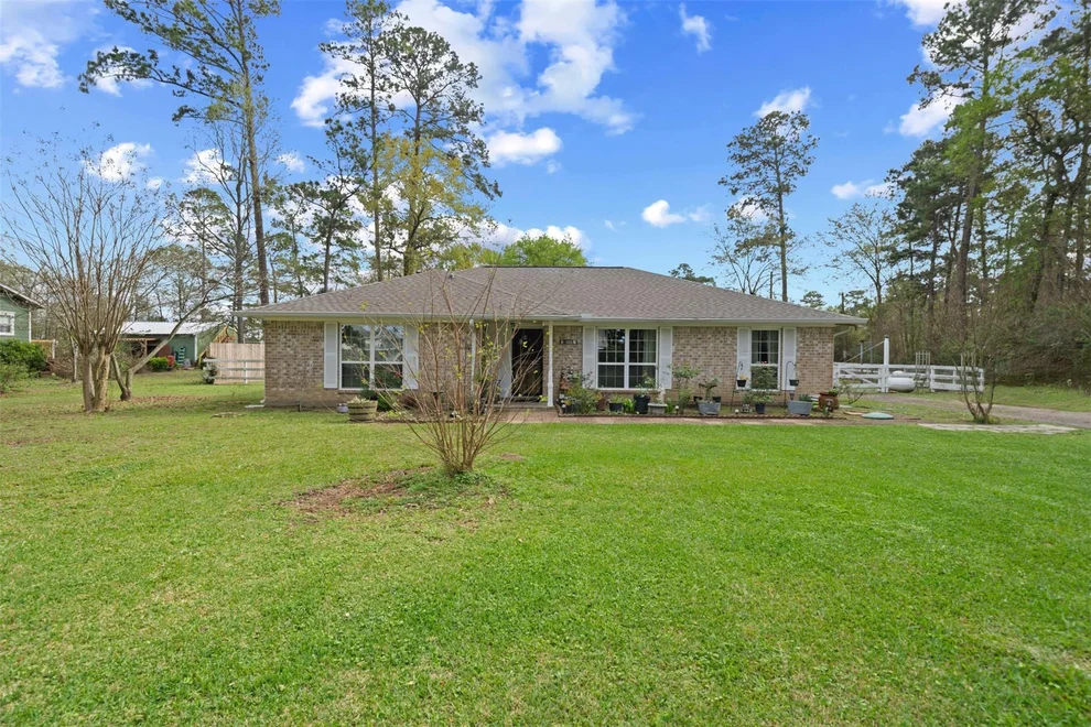 Unit for sale at 11003 Indian Trails Drive, Tomball, TX 77375