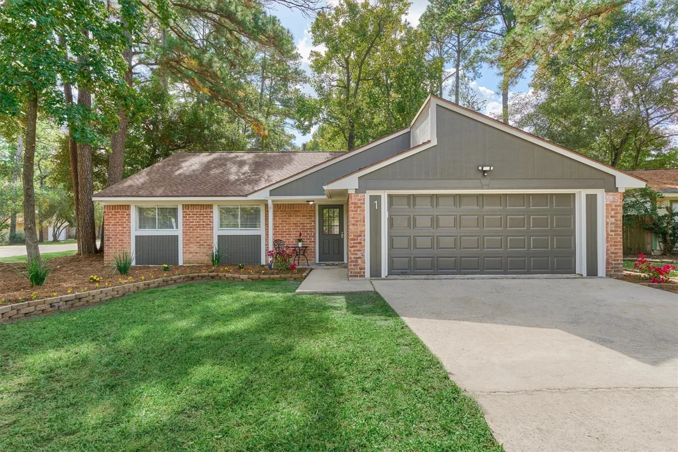 Unit for sale at 1 Fiddleleaf Court, The Woodlands, TX 77381
